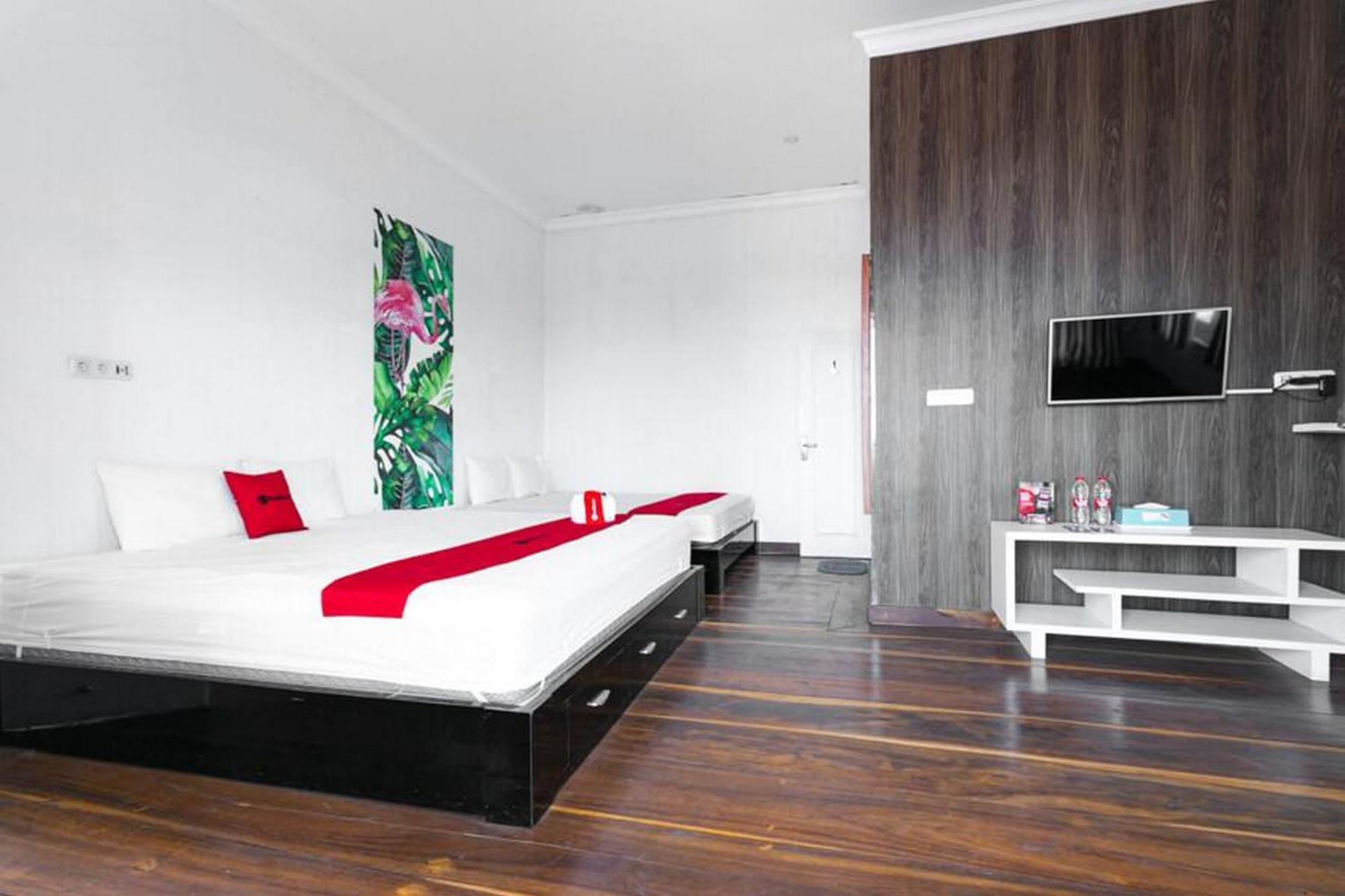 Reddoorz Near Grojogan Sewu Tawangmangu Hotel Karanganyar  Exterior photo